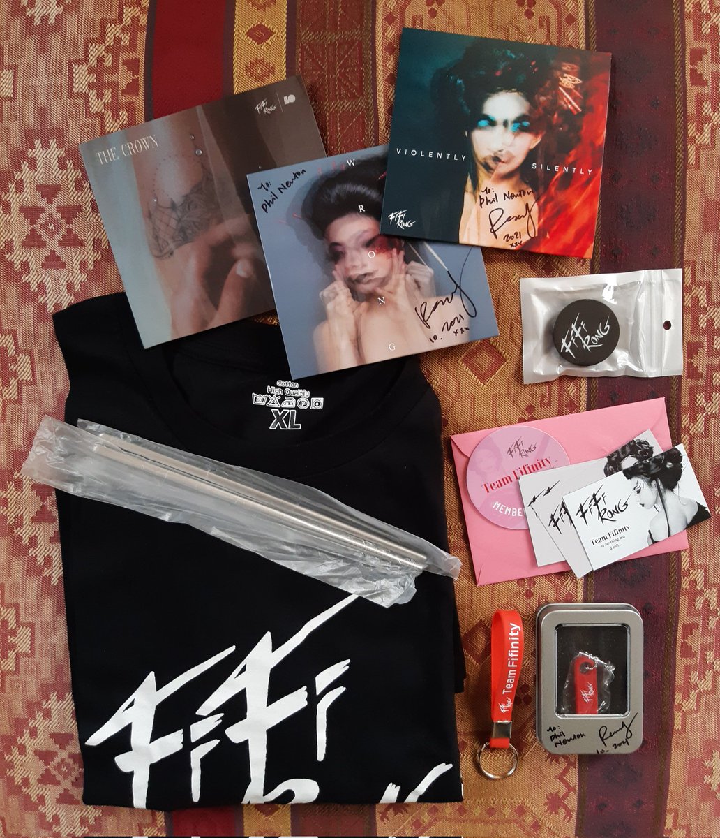 podcastdoors's tweet image. Thanks to @fifirong for the merch bundle, I've been playing those CDs while catching up with my chores at home today #TeamFifinity