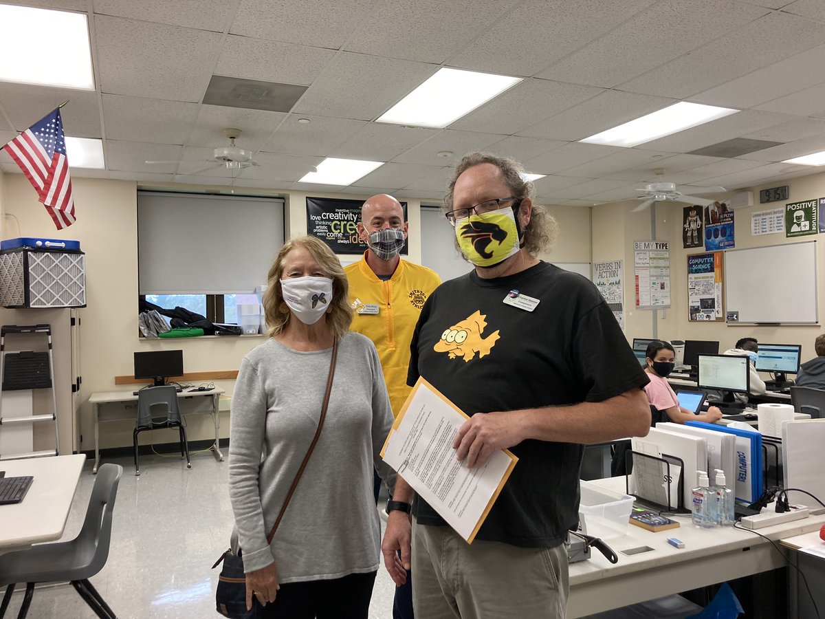 Thanks to the Assistance League of Mid-Missouri. <a href="/Hooverteacher/">Charles Hoover</a> will really put his links to learning grant to use!!