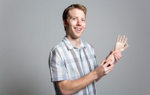 <a href="/EastonLaChappel/">Easton LaChappelle</a> <a href="/UnlimitedTmro/">Unlimited Tomorrow</a> Delivers Personalized Prosthetic Arms using 3D printing bit.ly/3mNWIAb #medical3dprinting #medtech #M3DP #digitalhealth #healthcare #biotech #TheLattice #prosthetics