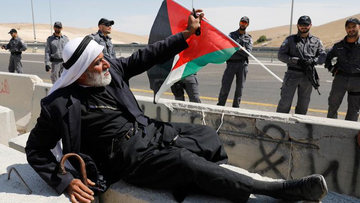 We will never agree to give up ✌️
#FreePalestine 
<a href="/MEeye18/">ME_EYE</a>  #BDS