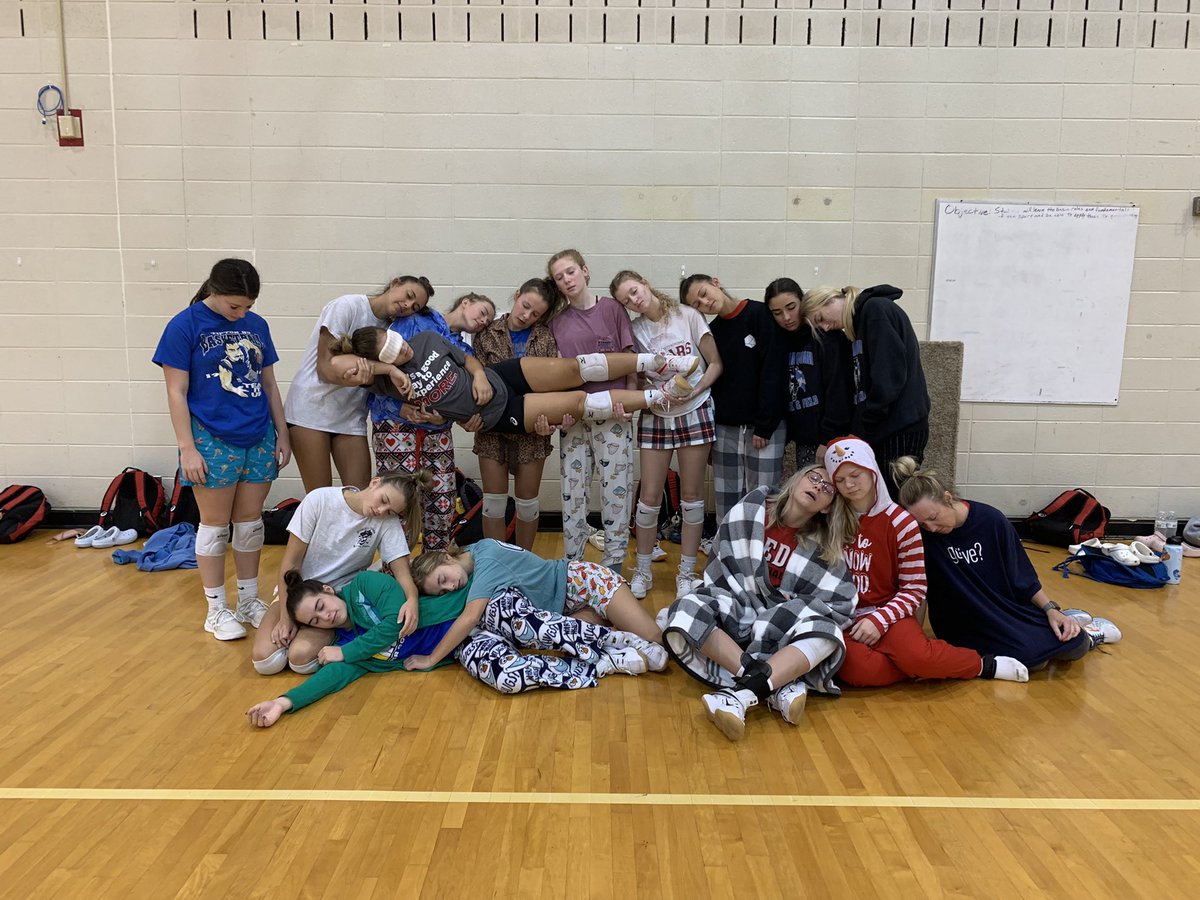 mac_vb's tweet photo. After a 5 set thriller last night, Pajama Day for practice was perfect! #keepfighting #hardworkpaysoff https://t.co/jwNHBjx20P