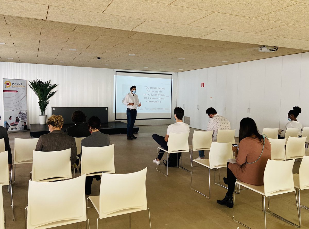 Siempre se aprende charlando con #emprendedores y conociendo sus ideas y retos. Un placer haber compartido jornada sobre inversión con <a href="/CeeiMurcia/">CEEI Murcia</a>, <a href="/WANNASEED/">WANNASEED</a>, <a href="/Murciaban/">Murciaban</a> y <a href="/PcientificoUMH/">Parque Científico UMH</a>. ¡Gracias por la invitación! #DesayunosPCUMH