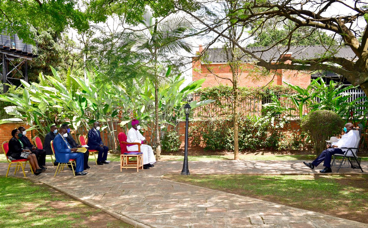 I met members of the Uganda Joint Christian Council (UJCC) at State Lodge Nakasero. I commended them for nurturing and uniting their followers spiritually & economically. There is no catholic hunger, no orthodox wealth, or born-again poverty. I am happy with this unity.