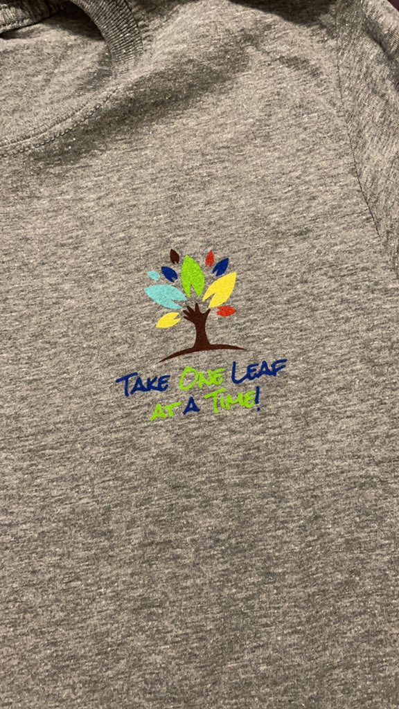 HeatherLayman1's tweet photo. So excited to wear my new school shirt on School Spirit Day! Watch out LHES, staff will be sporting new shirts today. Thankful for an awesome admin team!💙💚 @LHECMES https://t.co/p2m2JxQTPK