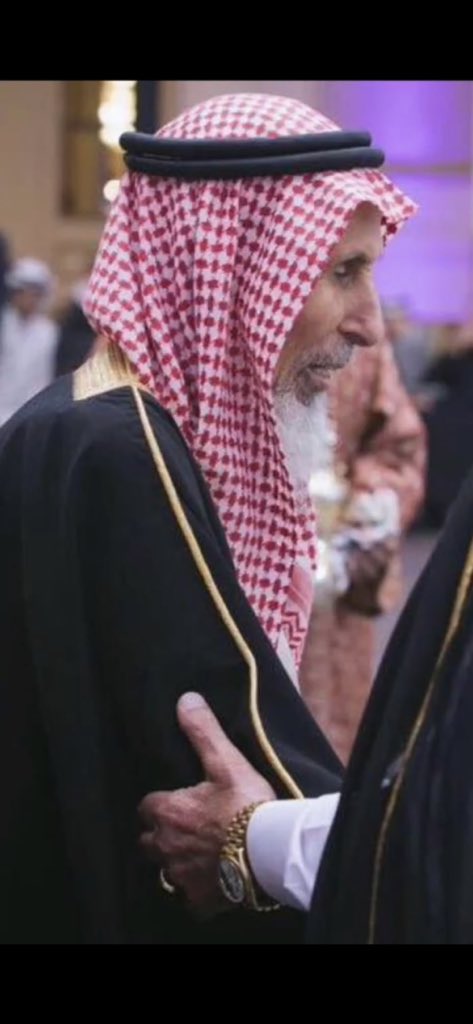 nouf2442's tweet photo. رحم الله ضحكات لا تنسى وملامح لا تغيب عن البال وحديثا اشتقنا لسماعه رحم الله أبوي حبيبي يارب ياكريم يارحيم على كثر الشوق اللي في قلبي لابوي ارحمه واغفر له وارزقه النعيم والراحة واجمعنا معه في الجنة وموتى المسلمين😭💔

#حمد_العبداللطيف 
#يوم_الجمعة 
#اذكروهم_بدعوة 
#ساعه_استجابه https://t.co/QO7AdDaA5a