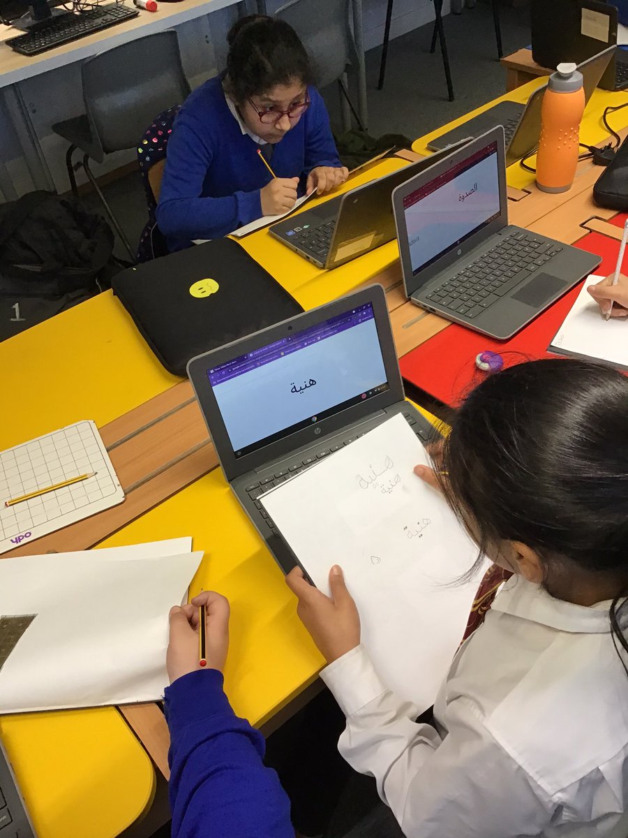 Lift_Feversham's tweet image. Y6 pupils practising writing their names in Arabic #calligraphy

#Arabic #beautifulscript #EarlyIslamicwriting
@AETAcademies @Saminak35575957 @IslamicThinking @HoCalligraphy @CNicholson_Edu #edutwitter