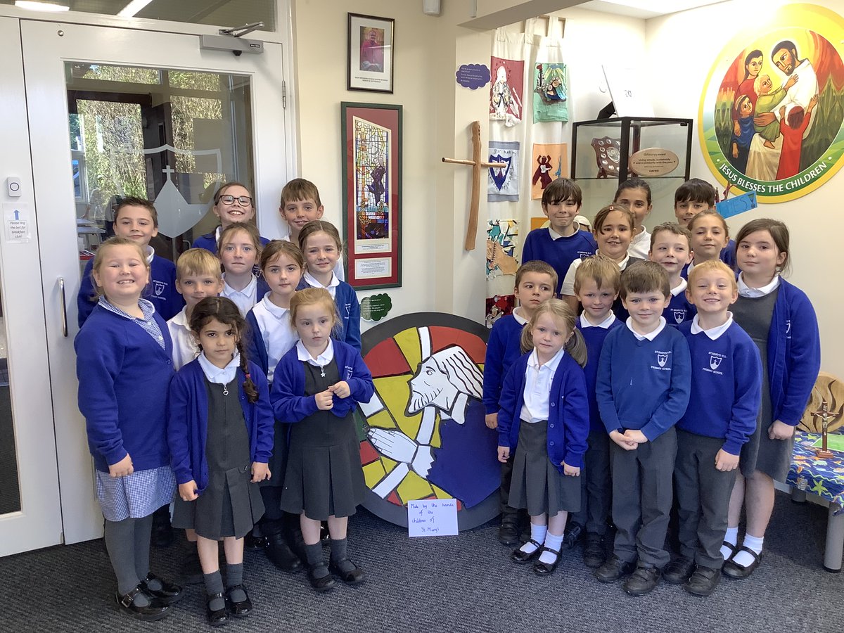 saintmarysnm's tweet photo. The lovely Mrs Wass and the children of Wrap around club have been very busy creating a new art piece for the past few weeks! Using clay and paint they have made the Saint Ralph Sherwin symbol and it looks absolutely fantastic! Well done everyone! #Stmarysfamily 💙 https://t.co/gcfCspQlJO