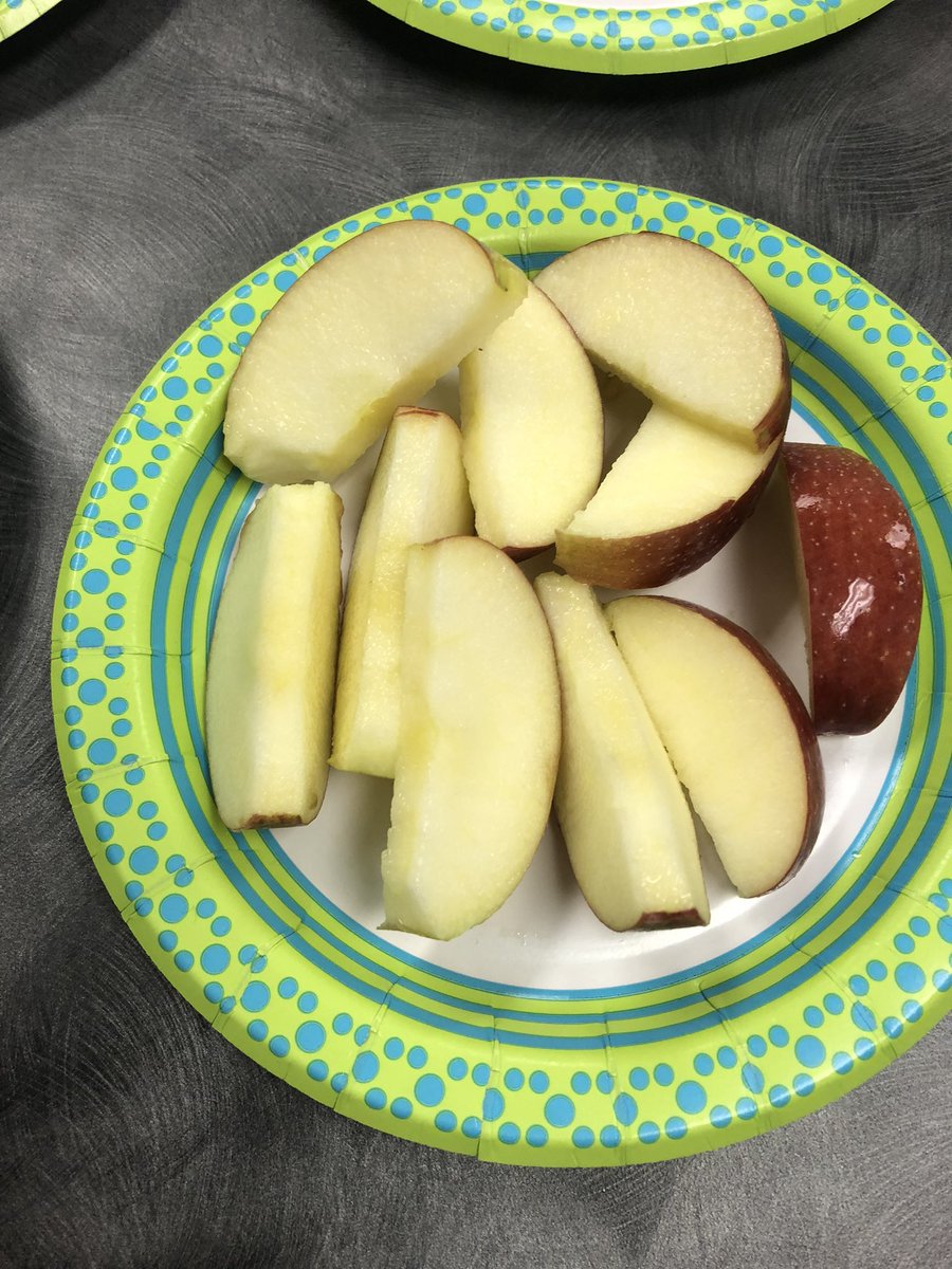 Learning about division with remainders is more delicious with freshly picked apples! We also made a connection to a recently read shape poem about a crunchy apple. 🍎