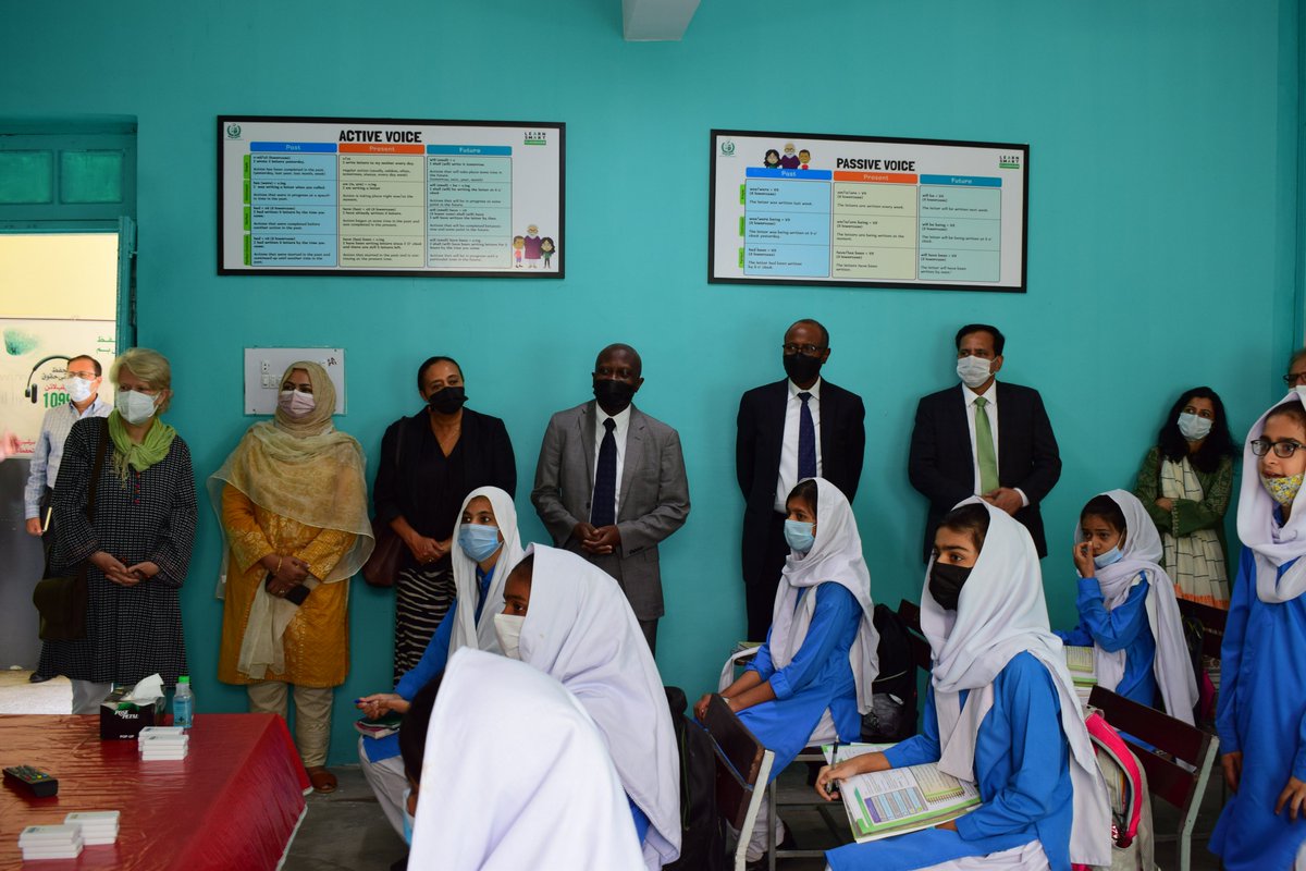 KPLearning's tweet photo. We are pleased to announce the visit of Mr Omar Abdi, @UNICEF Deputy Executive Director for Programmes, along with @UNICEF Regional Director George Laryea-Adjei and the UNICEF Representative in Pakistan, Aida Girma, to Islamabad Model School for Girls.

#knowledgeplatform #UNICEF https://t.co/S7JpSanD6t