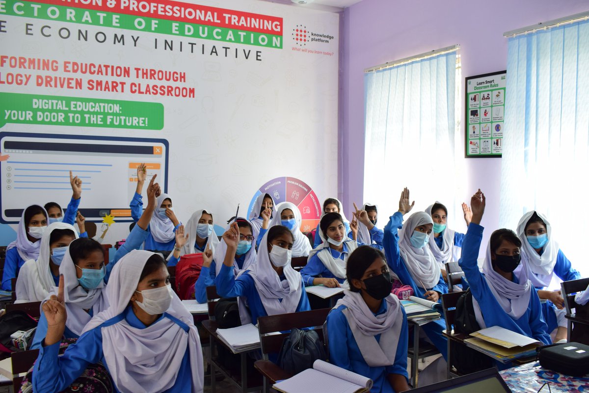 KPLearning's tweet photo. We are pleased to announce the visit of Mr Omar Abdi, @UNICEF Deputy Executive Director for Programmes, along with @UNICEF Regional Director George Laryea-Adjei and the UNICEF Representative in Pakistan, Aida Girma, to Islamabad Model School for Girls.

#knowledgeplatform #UNICEF https://t.co/S7JpSanD6t