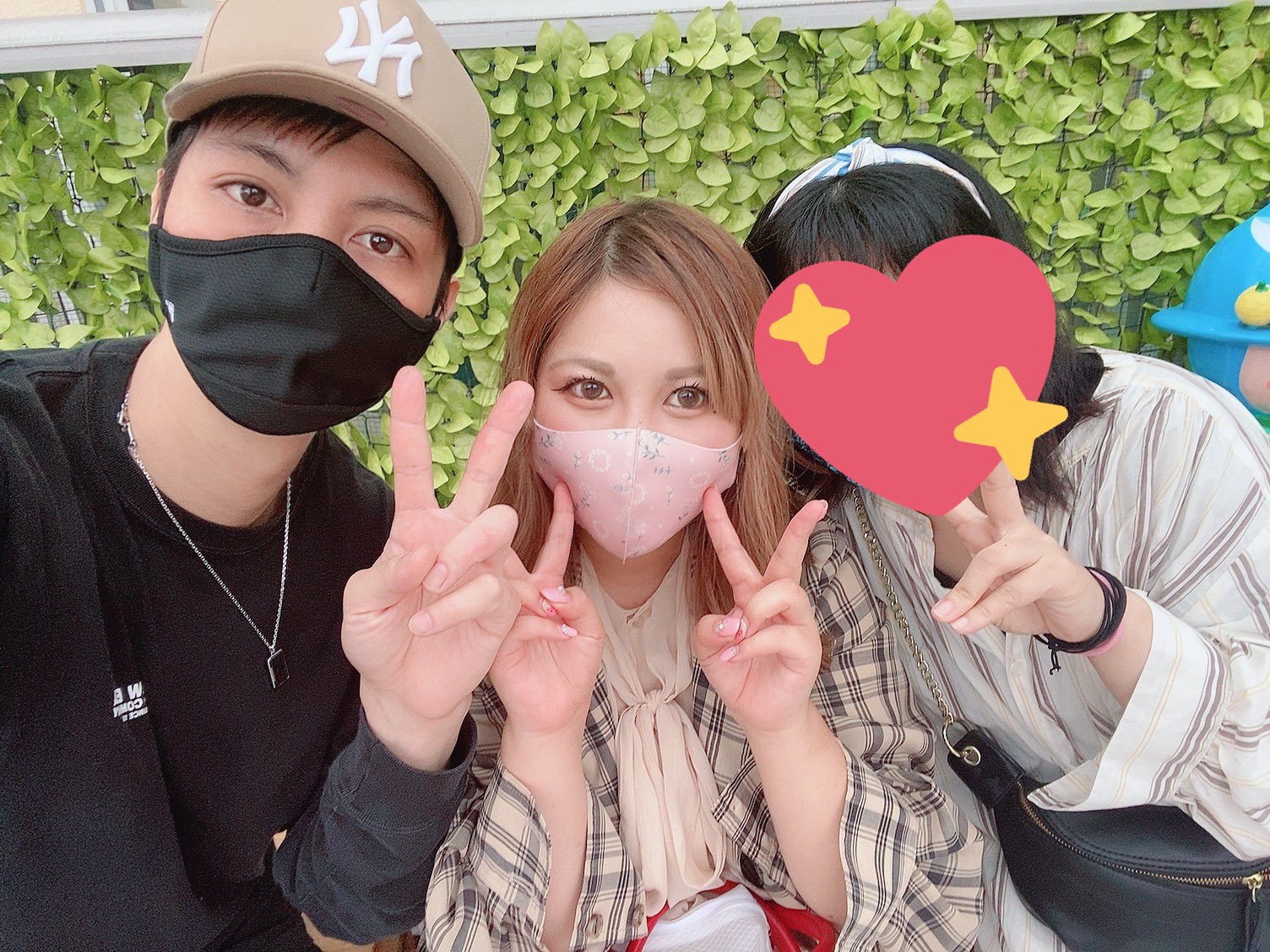 きゃりー この前8 12神奈川リア凸待ち来てくれたリスナーさん達ありがとうございました 会いに来てくれてとっても嬉しかったです これからもきゃりーとスーパーナイスをよろしくお願いします リア凸待ち ツイキャス配信者 きゃりー