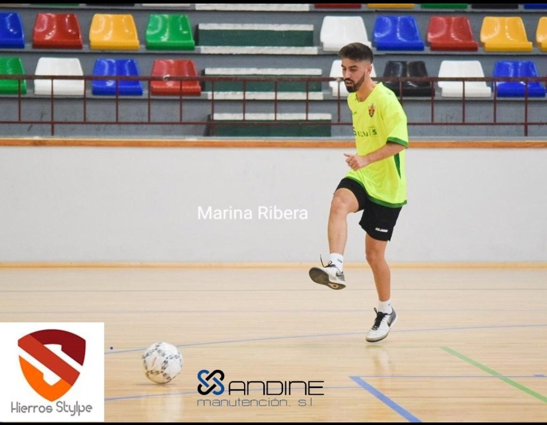 LA FIERA.Veloz, con descaro y ambición. El jugador desequilibrante que todo equipo quiere tener. Esperamos mucho de ti, por eso estás con nosotros.
¡TE ESPERAMOS CON GANAS!

8. RAÚL