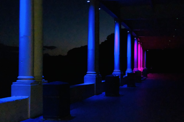 Reminder: Wave of Light for Baby Loss Awareness

Marking Baby Loss Awareness Week, both western and eastern shelters and Hood Road Tunnel at Barry Island are currently being illuminated in the coloursblue and pink by the Vale of Glamorgan Council until

glamorganstar.co.uk/vale-council-m…