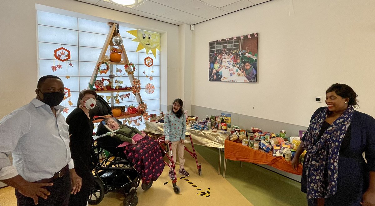 IvyHouseSchool's tweet image. Thank you to all of the families and staff who have donated food produce over the last couple of weeks. Springwater Charity came to collect it this morning, all of your donations will make a huge difference and support our local community in Derby. Thank you 🙏