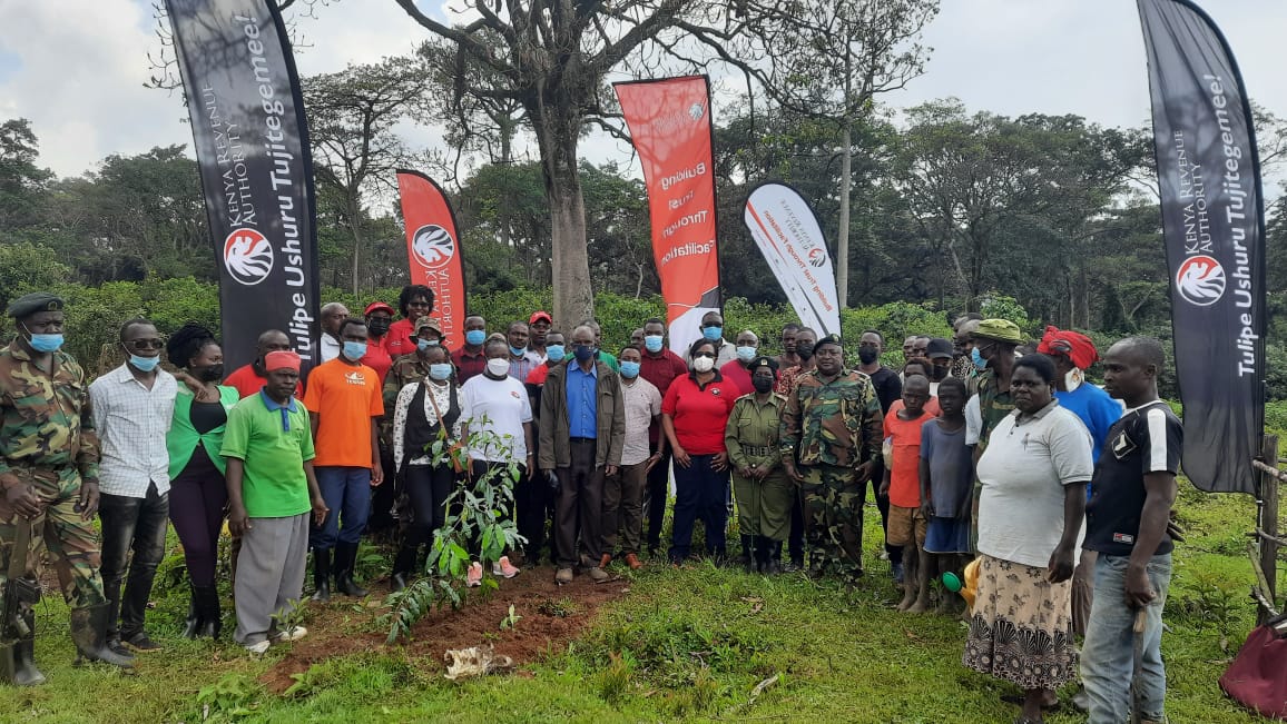 KRACare's tweet photo. We have partnered with @KEFRIHQ @KeForestService @kdfinfo @Environment_Ke to ensure that the Project Go Green is executed in all our 7 regions.
#ProjectGoGreen #TaxpayersMonth2021 #Treeplanting #SDGs #SDG #ClimateAction https://t.co/tWidwD7SlA