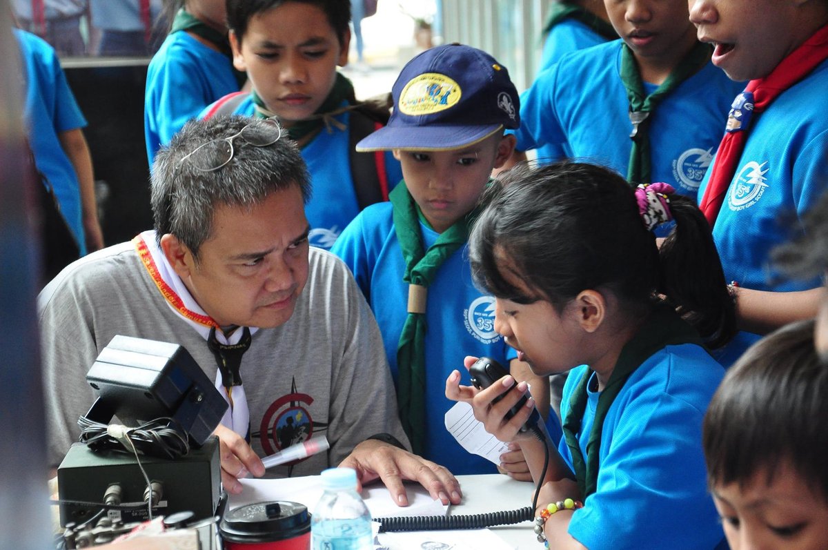 worldscouting's tweet image. Young people are tuning in online &amp;amp; over the air this weekend for Scouting’s largest digital event: @JOTAJOTI! 

#JOTAJOTI has a virtual space to connect #Scouts for workshops, chats, live shows, campfires, challenges &amp;amp; #HamRadio. jotajoti.info bit.ly/3j7nD9f