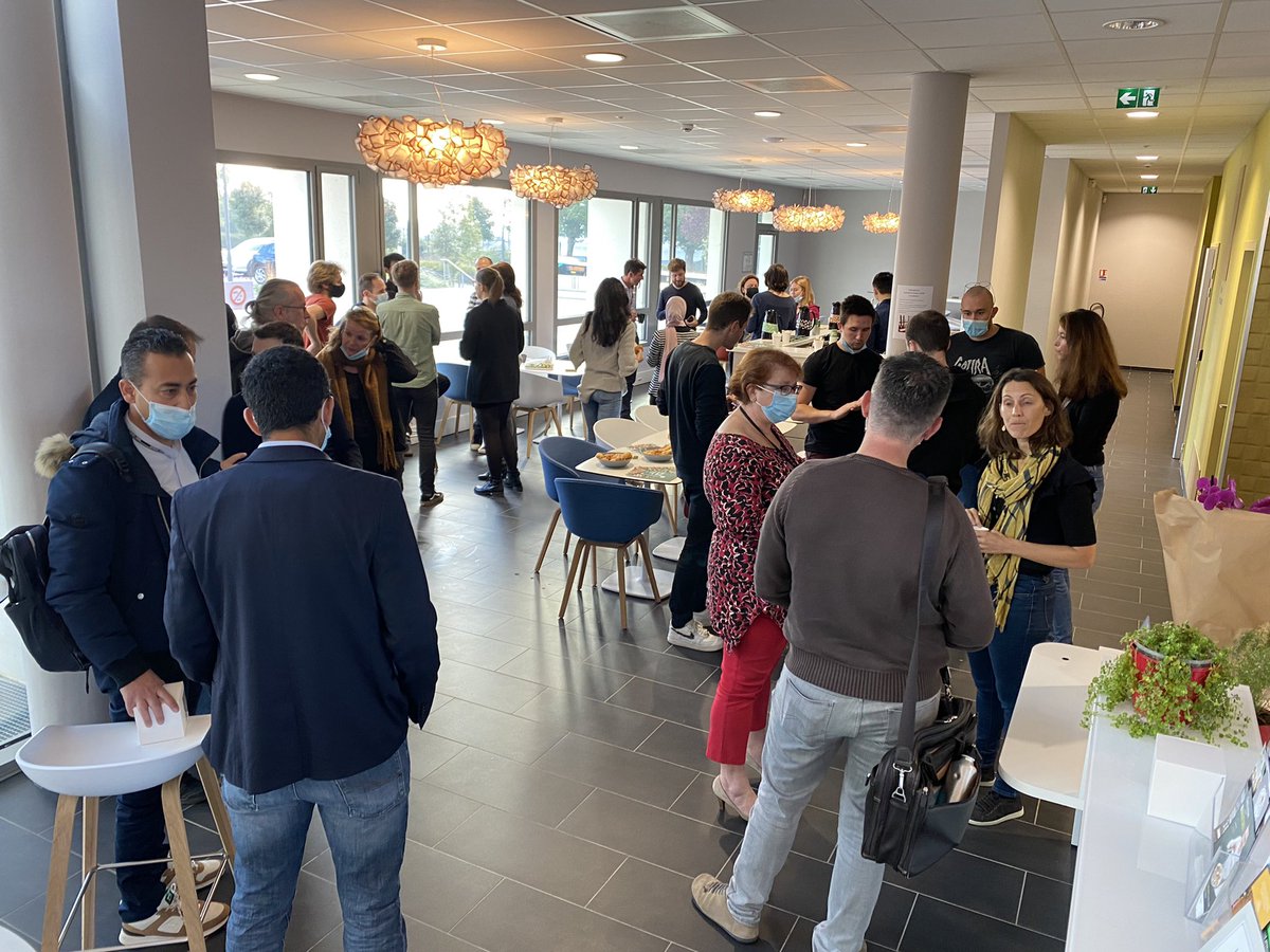 [Digital Square] Petit-déjeuner d’accueil 🥐

📢 Reprise de l’animation au #DigitalSquare avec le petit-déjeuner d’accueil de nos 4 nouveaux occupants : <a href="/GlimpsRe/">GLIMPS</a> <a href="/NeuroKyma/">NeuroKyma</a> CyMind et Nybble. 

Bienvenue au Digital Square 🤩

#Rennes #DevEco