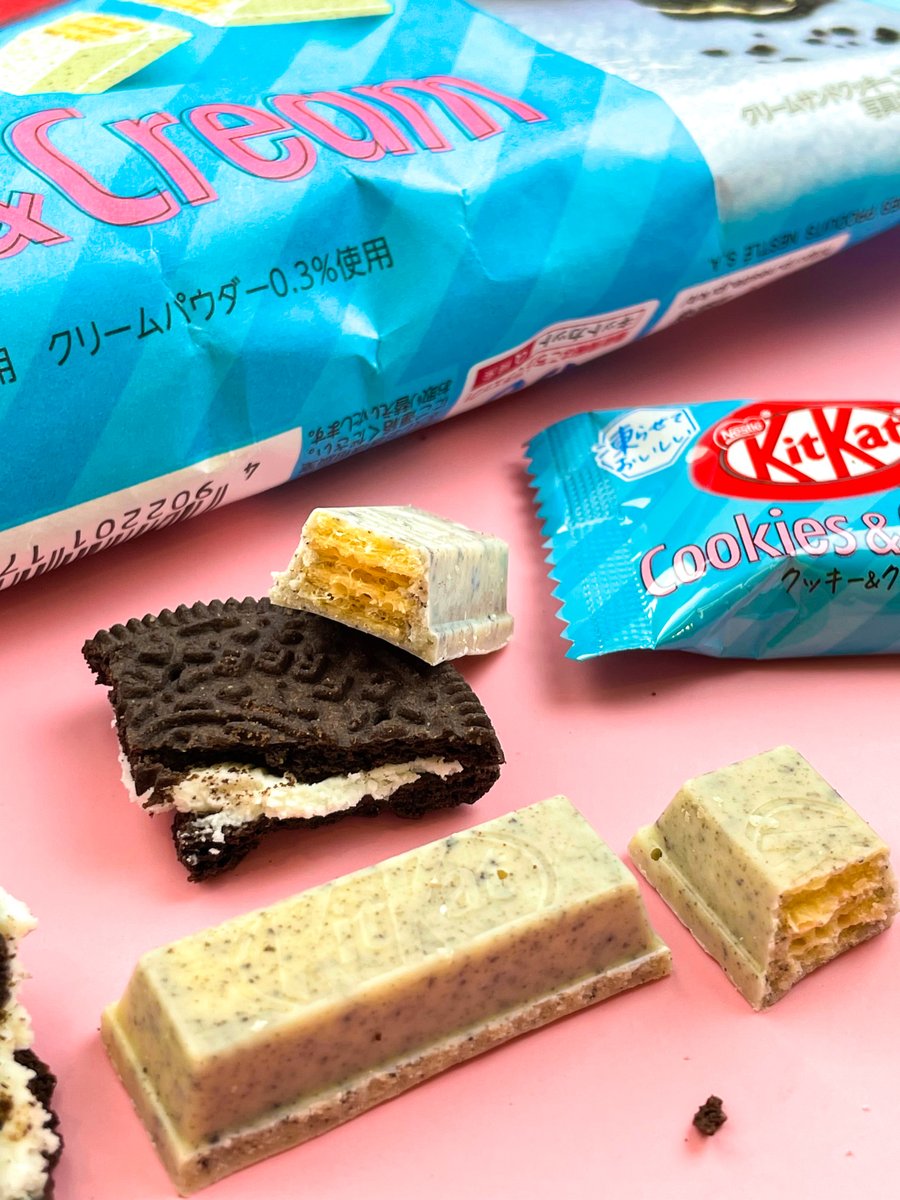 JaponShop's tweet photo. 📣 Descúbrelos en https://t.co/ysEVwphtys! 🤩
😋 Os traemos los deliciosos mini Kit Kats Japoneses de Cookies &amp; Cream, ¡te encantará su sabor al puro estilo Oreo! ❤️

https://t.co/OmKNaMNgHg

#kitkat #kitkatjapon #cookies #cookiescream #oreo #dulcejapones https://t.co/IJJD7ZDJ0W