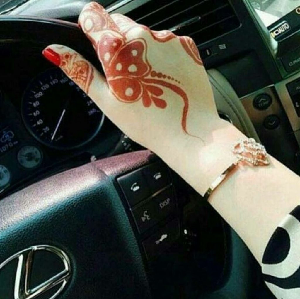لعيونها ؟؟ tweet media