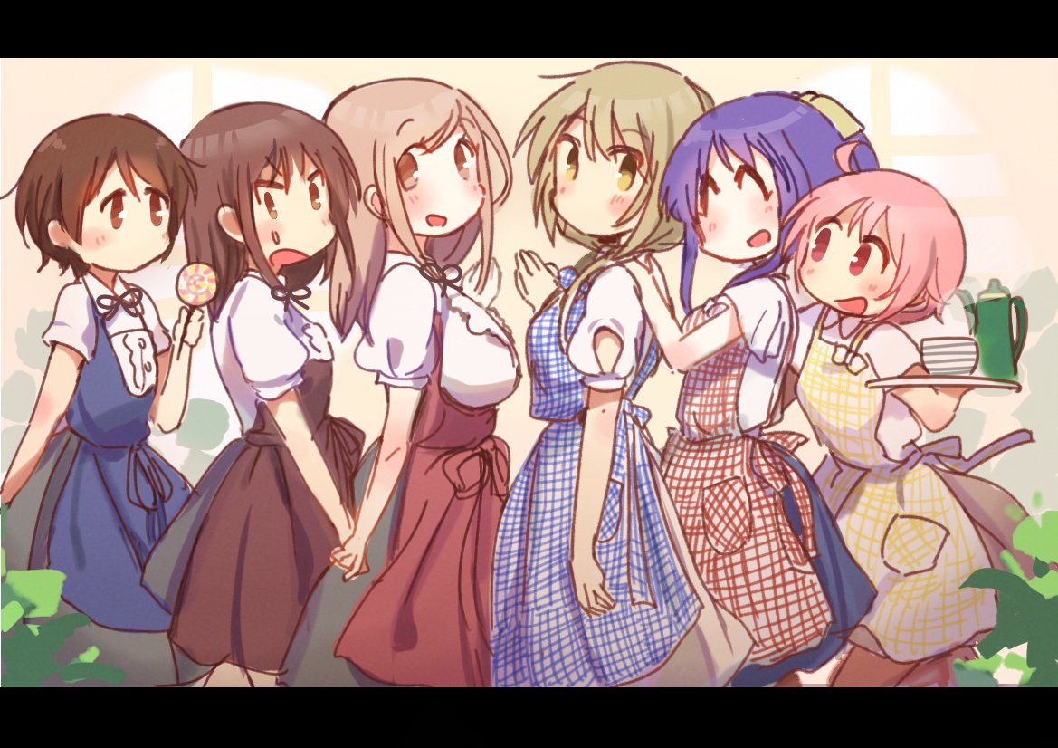「おそろいだけど シャツやスカートがちょっと違ってたりしてかわいい～! 」|コタツノコッソのイラスト