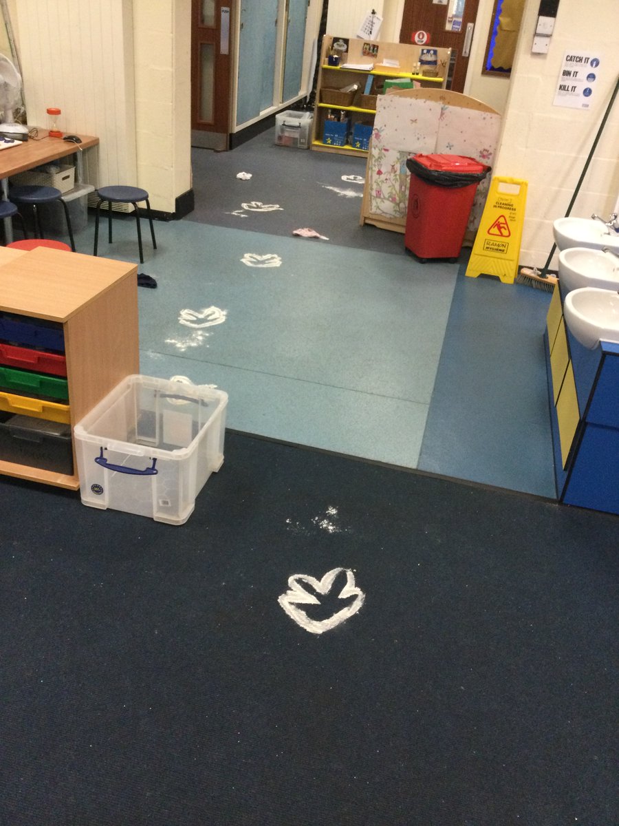 Jackson_Miss1's tweet photo. We discovered that an alien had been in our classroom yesterday! We found a gap in the roof and found footprints on the floor. We designed posters and discussed what we thought the alien might look like!
@BalshawLaneCPS @Miss_Hinawski @Miss_Arundale https://t.co/D5fTC6R3eV