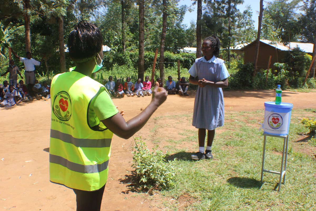 macohelp's tweet photo. Today the MACOHELP team joined Glory academy to mark the World Hand Washing Day.
The Theme for 2021 Hand washing day is "Our Future is at Hand-Let's Move Forward Together"
#WorldHandHygieneDay https://t.co/P0GlnvDFVF