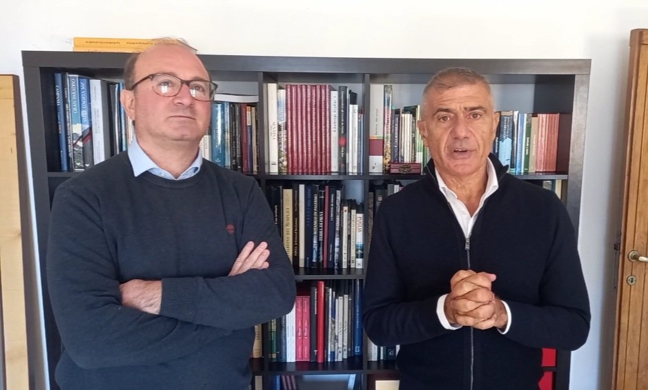 .<a href="/PecoraroScanio/">Alfonso Pecoraro Scanio</a>, promotore lista civica Roma ecologista, ha annunciato sostegno a <a href="/MauroCaliste/">Calistepresidente</a>, candidato presidente #MunicipioV. Passo avanti che riunisce ecologisti e stimolo per lavorare insieme sulle vertenze ambientali, trans. ecologica e digitale. bit.ly/3AKHjpl