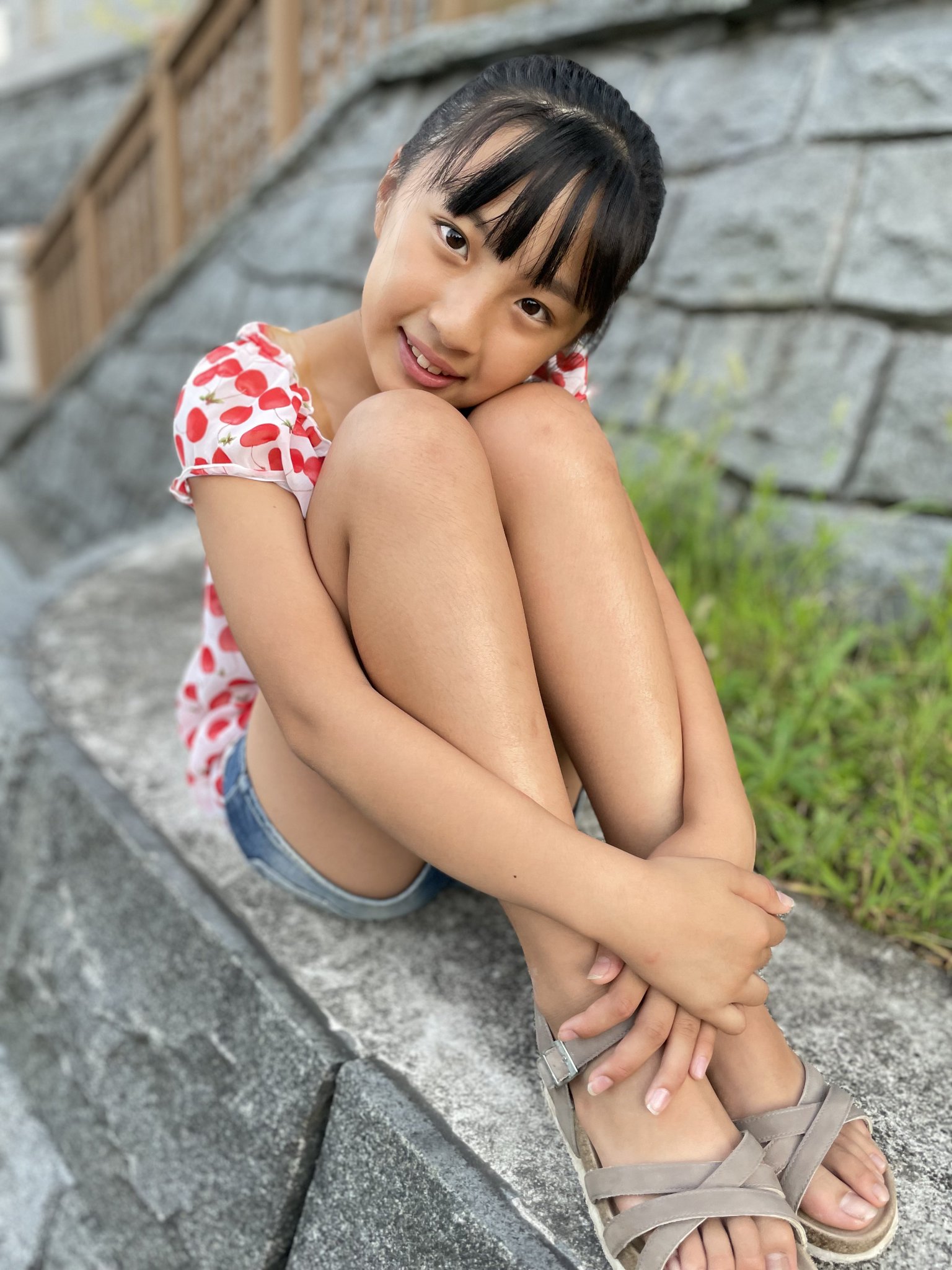 ゆいな🌼🌼🌼 on Twitter: "こんばんは〜🎶 今日は良い天気で暑かったね!! 移動教室のバスで観る動画今日撮り終わったよ(≧∇≦)b ...