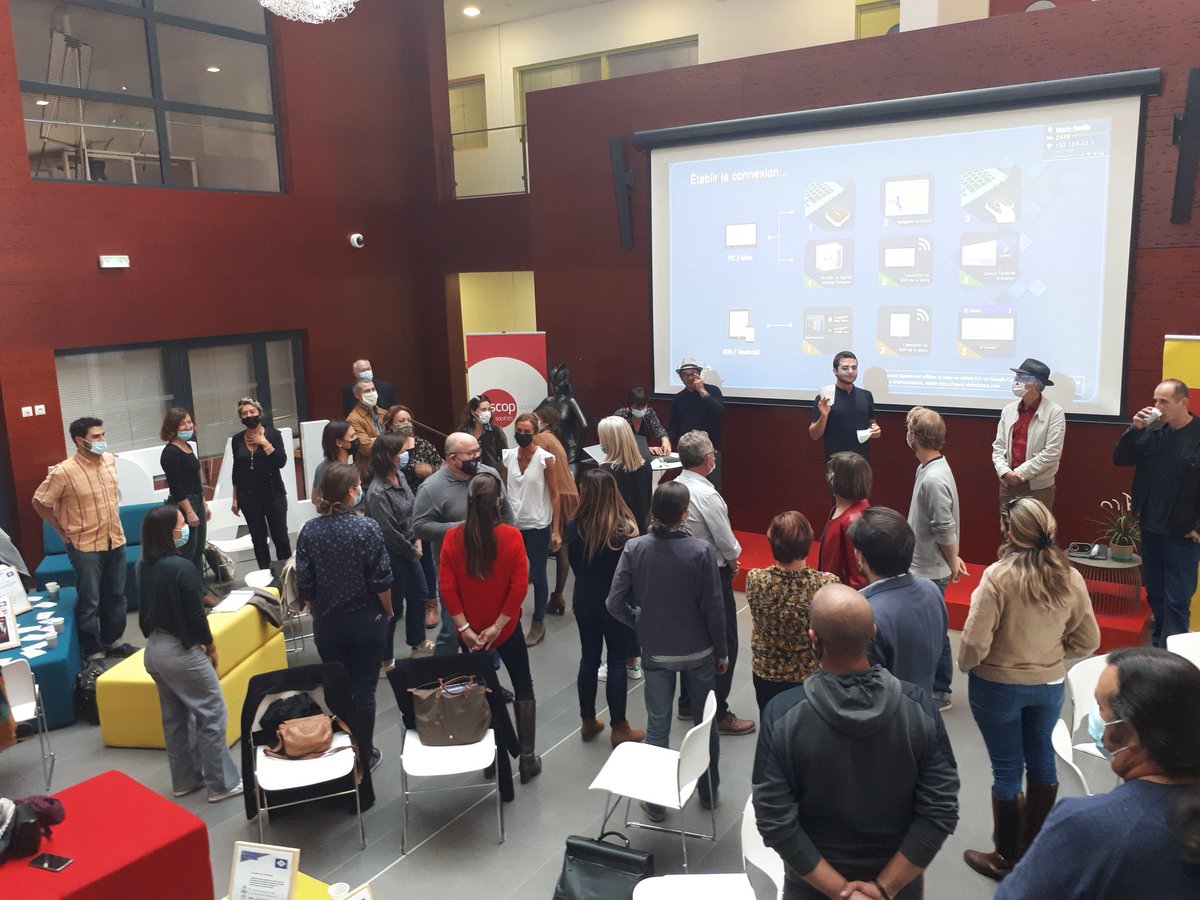 Ouverture de la cérémonie  #YEESCamp. Petite entrée en matière avec un jeu d'interconnaisaance entre participants des territoires. <a href="/poleREALIS/">Pôle REALIS</a> <a href="/ADOCC_/">AD'OCC</a>