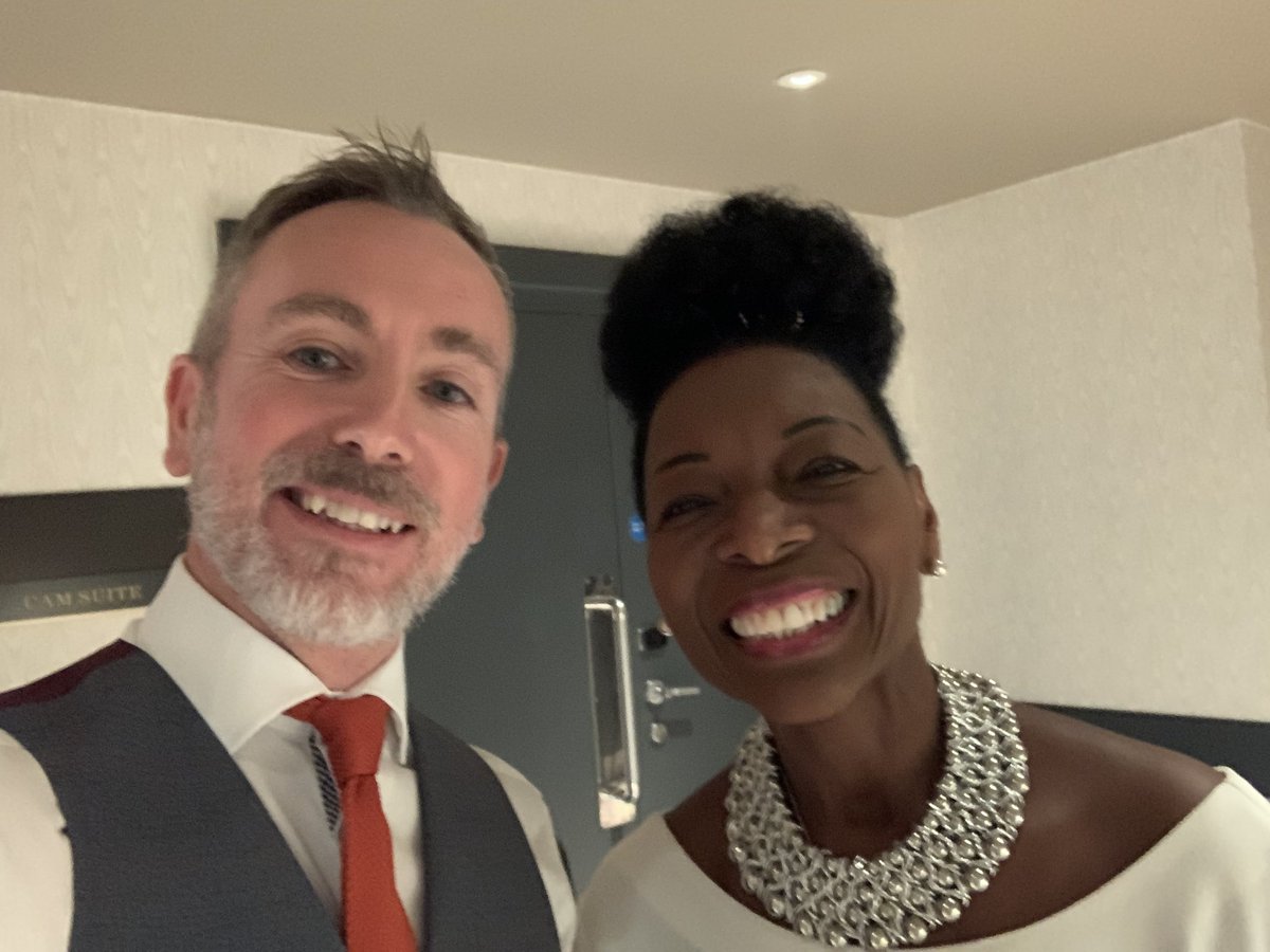 HTMISTERK's tweet image. It was an honour and a privilege to introduce @FloellaBenjamin at today’s  #HEPHeads2021 conference. What a story and what an amazing advocate for the welfare and education of children. #roundwindow