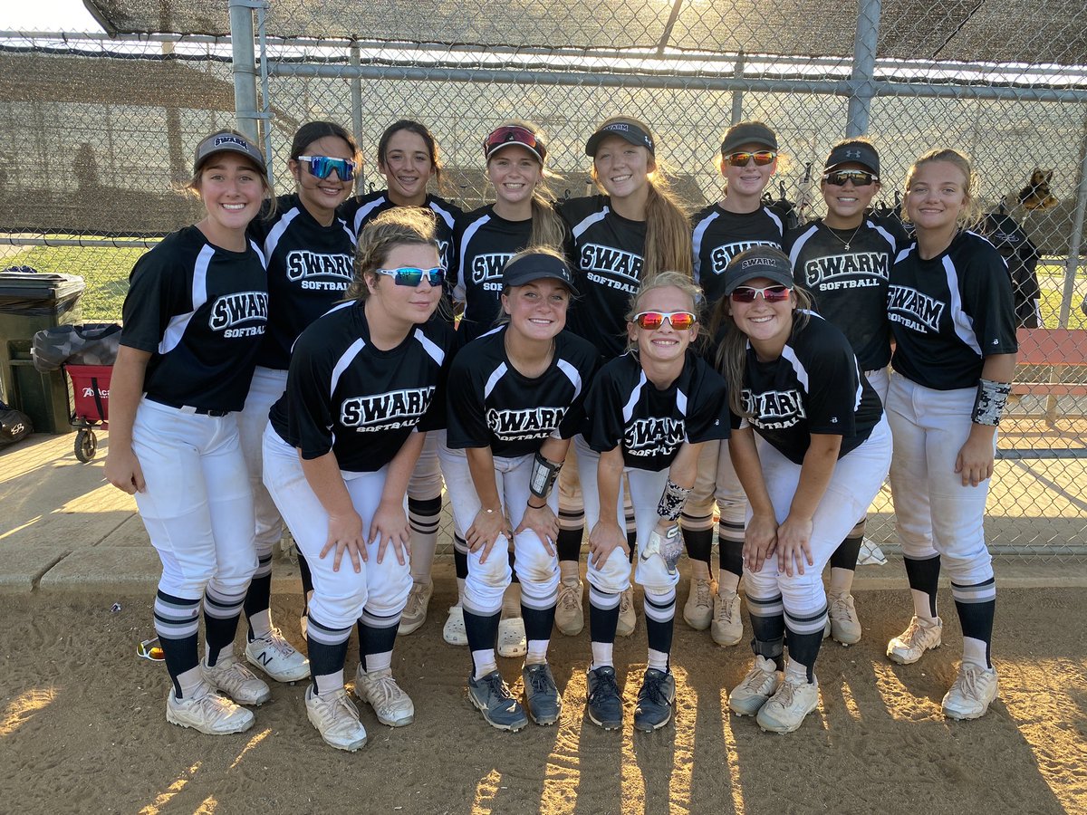 Swarm 16U- Edwards wins the Championship at the Softball Factory Southwest National Showcase going 4-0-1! 
#SwarmOn