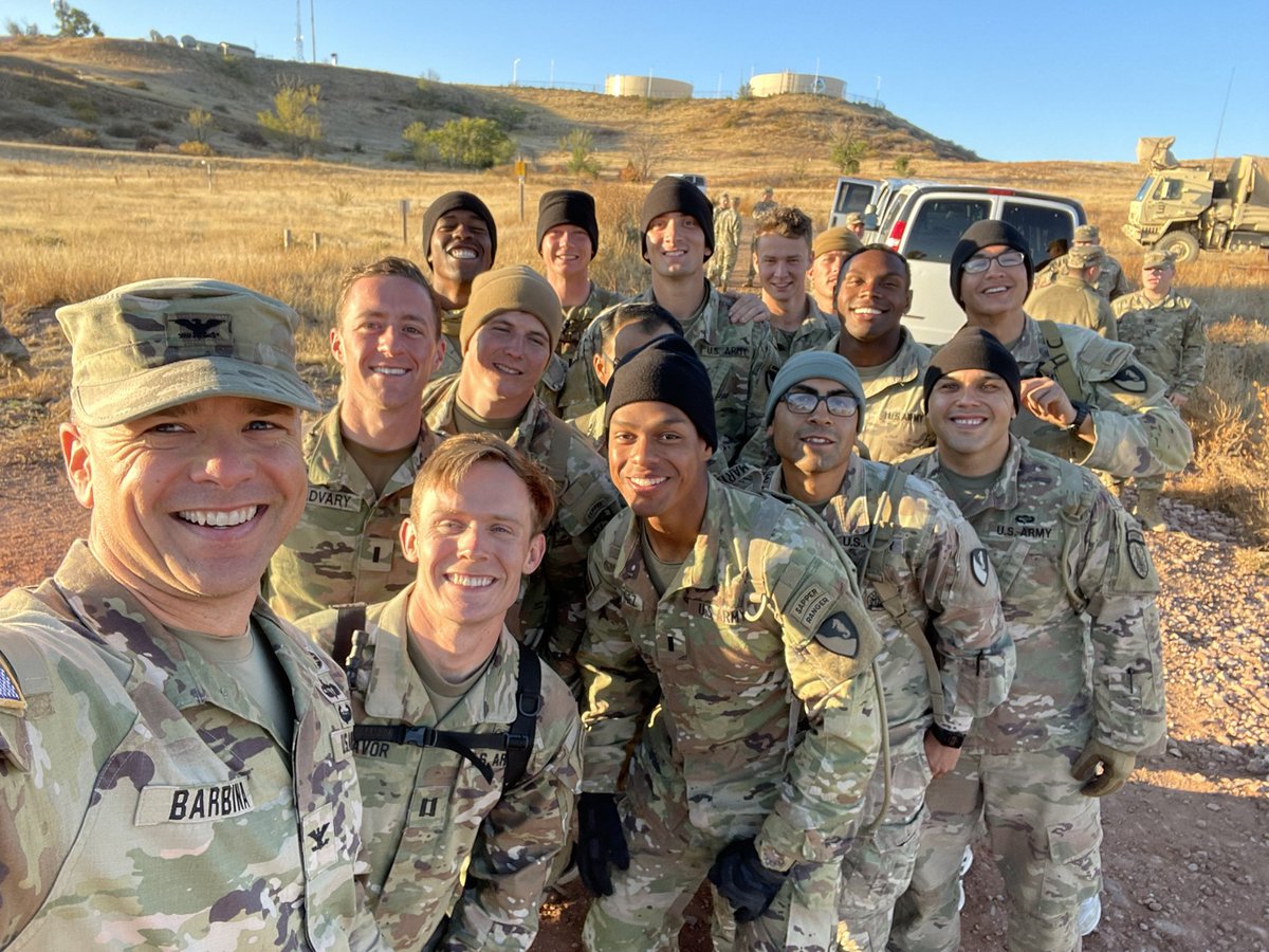 AnthonyBarbina's tweet image. Rugged Best Sapper X-Mile Run starting now. These Sappers have done over 50 miles during 14 events. We've narrowed it down to the final 7 teams. @36Rugged #stayrugged @iiicorps_cg @forthood #WinningMatters #BestSapper