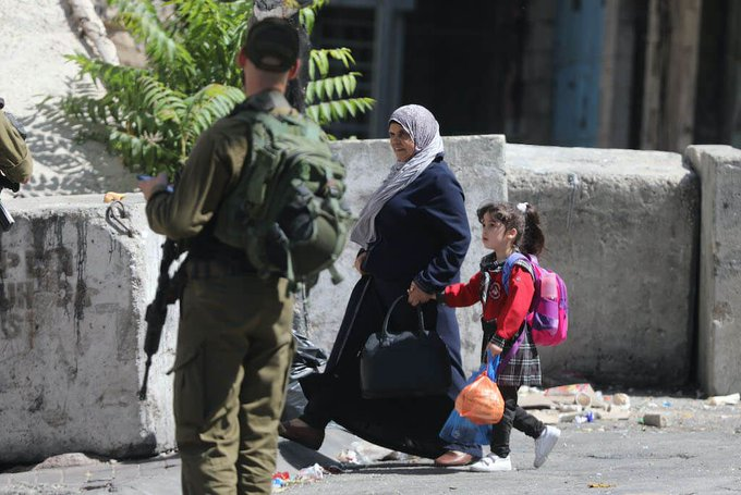 OurHeartPalest2's tweet photo. A one-state reality in #Palestine, completely free of #Apartheid, is the only way out, writes @YousefAljamal.

https://t.co/Bw1chCR8db @OurHeartPalest2  #BDS https://t.co/oJkkFAWhKD