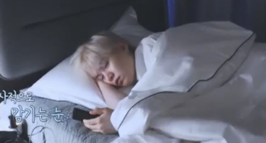 telefona bakarken uyudu ya 😭