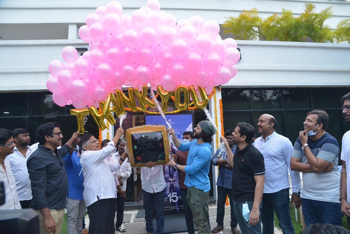 baraju_SuperHit's tweet photo. #MostEligibleBachelor Blockbuster Celebrations Begins...🔥💫

#MEB 𝐈𝐧 𝐂𝐢𝐧𝐞𝐦𝐚𝐬 𝐍𝐨𝐰!

#AlluAravind @AkhilAkkineni8 @hegdepooja @baskifilmz @GopiSundarOffl #PradeeshMVarma #VasuVarma #BunnyVas @GA2Official @adityamusic https://t.co/tM6kClv2RR