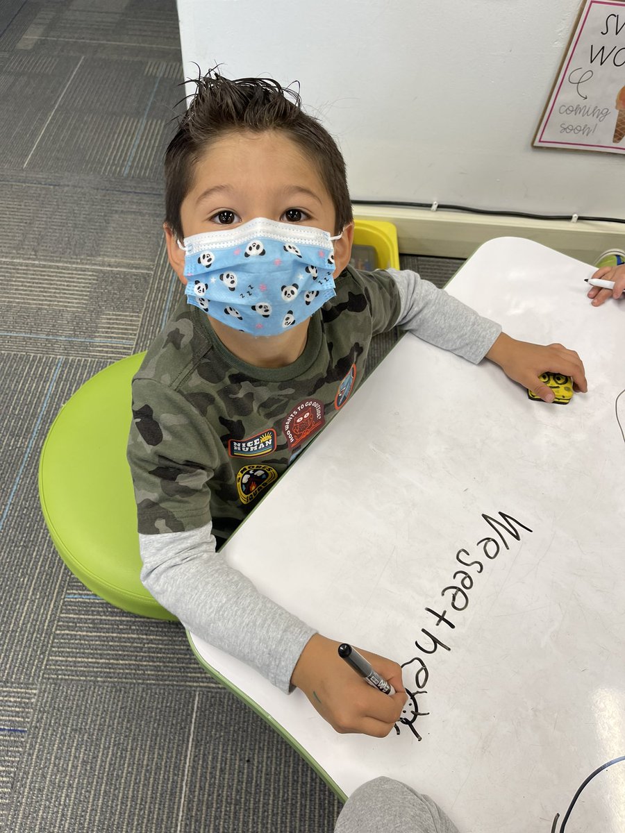 MrsLatekK's tweet photo. Writing sentences 😱 So proud of these kinders for rocking Wonders #scoveel #ssdedu #lateklearners @CrysLaneMiller https://t.co/iuTNDg2POG
