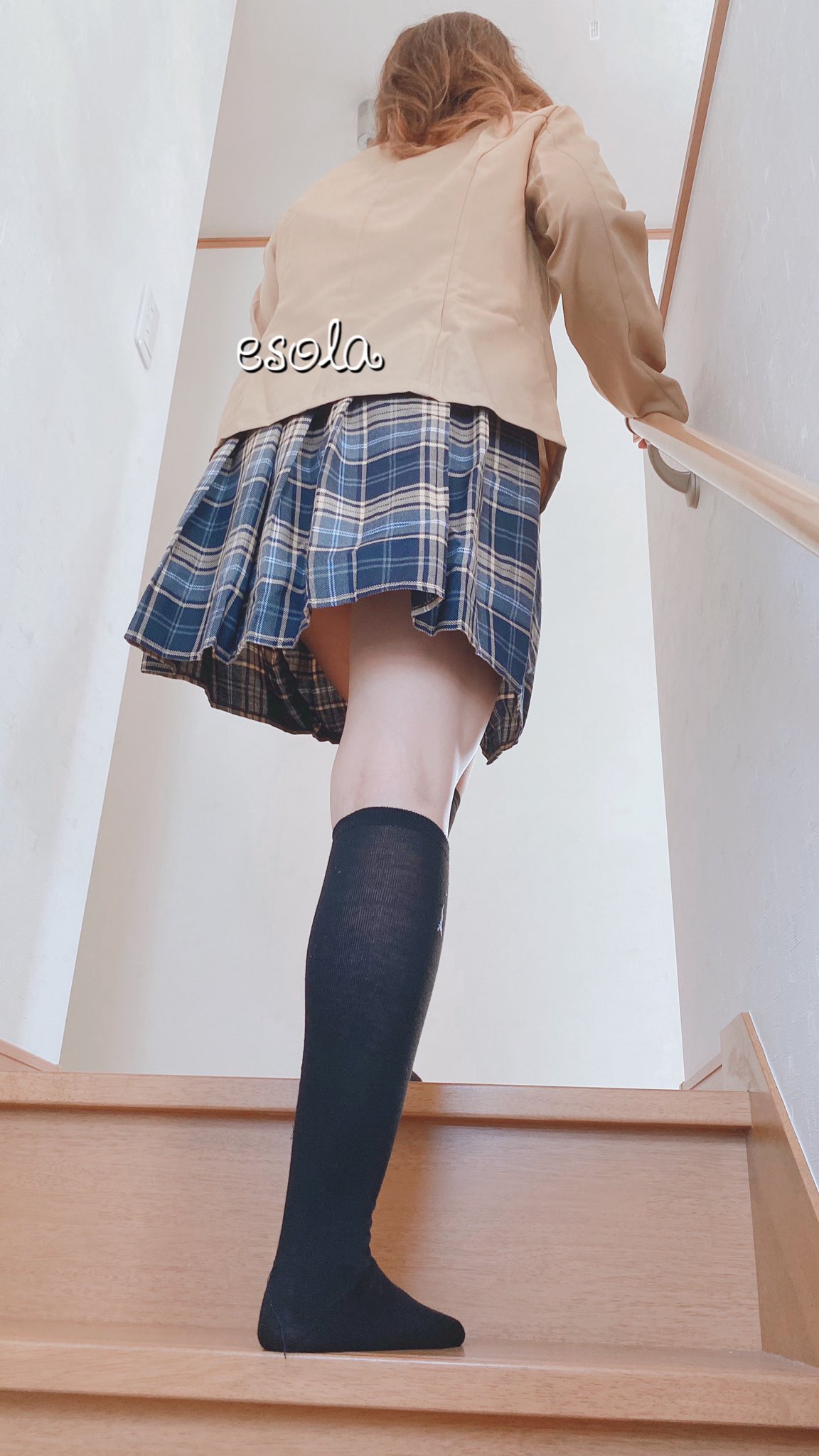 ローアングル JC