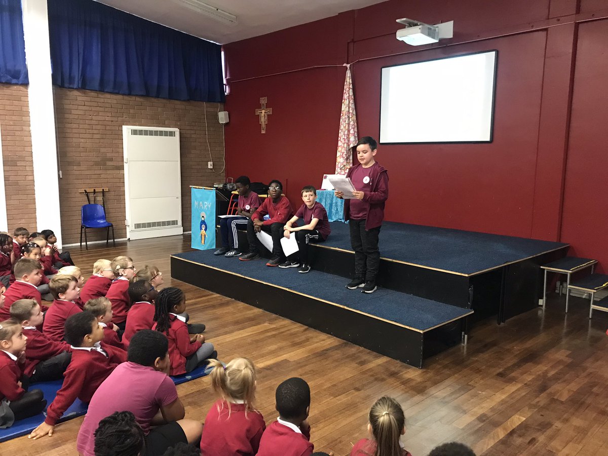 SaintOsburgs's tweet photo. Our candidates for Head Boy giving their speeches this morning. 🌟👏🏼#democracy #Letsgetvoting https://t.co/EY7CKxx1Xl