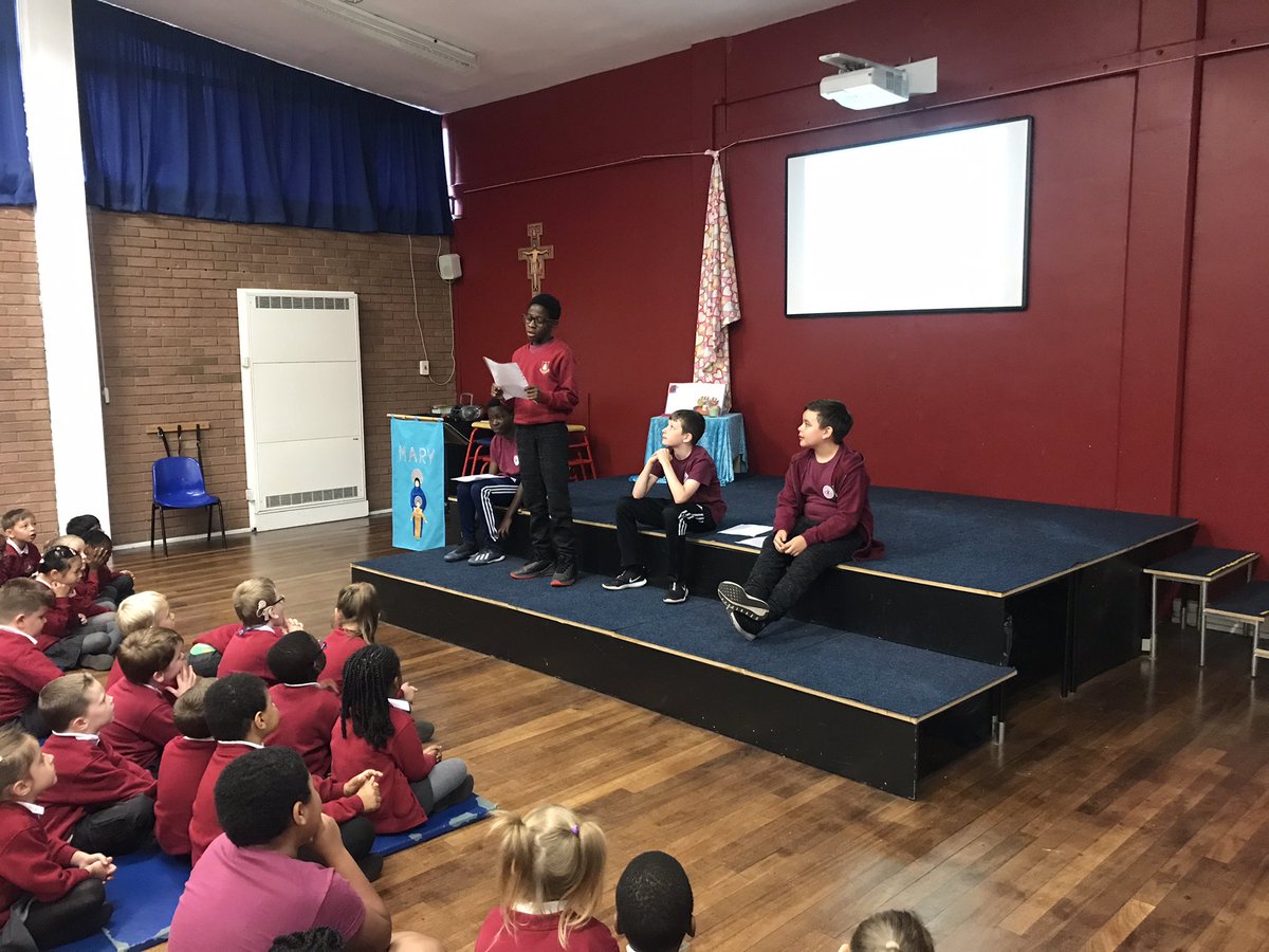 SaintOsburgs's tweet photo. Our candidates for Head Boy giving their speeches this morning. 🌟👏🏼#democracy #Letsgetvoting https://t.co/EY7CKxx1Xl