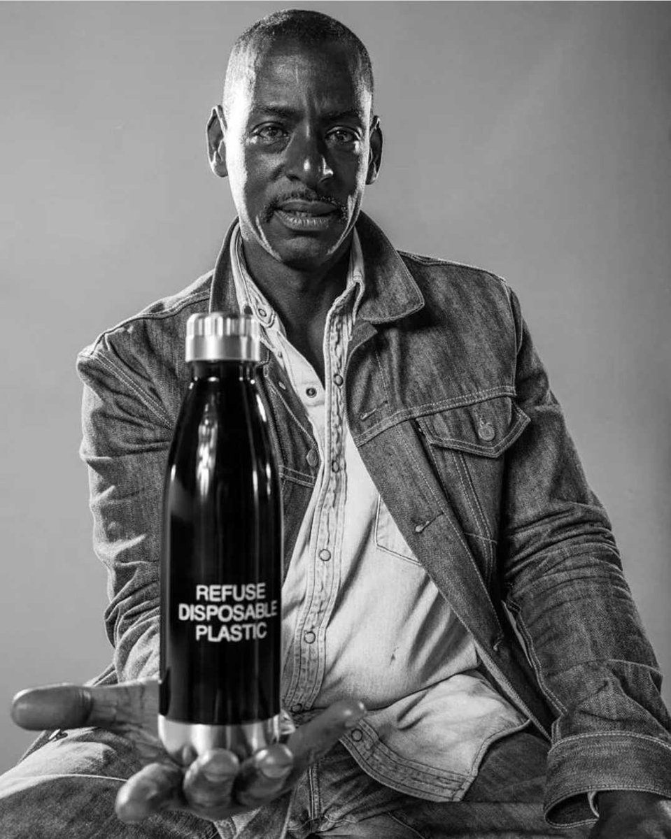 Plastic Pollutes (@plasticpollutes) on Twitter photo 💚 Make refusing single-use plastic a habit, like rebel gardener @RonFinleyHQ. 🍃 📸 by <a href="/antimodel/">brandise danesewich</a>
#plasticpollutes #breakfreefromplastic #urbanagriculture #plastics #plastic #refuseplastic
#gardening #portrait #inspiration #agriculture #farm #farmtotable #farmer 💚 Make refusing single-use plastic a habit, like rebel gardener @RonFinleyHQ. 🍃 📸 by <a href="/antimodel/">brandise danesewich</a>
#plasticpollutes #breakfreefromplastic #urbanagriculture #plastics #plastic #refuseplastic
#gardening #portrait #inspiration #agriculture #farm #farmtotable #farmer