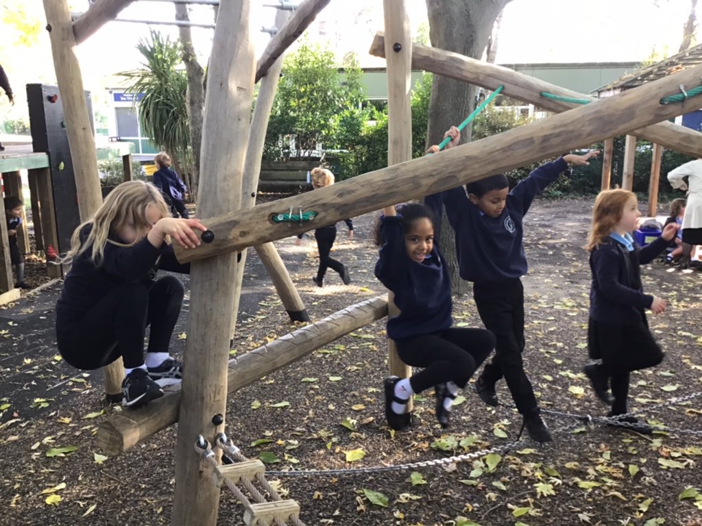 MrsCooperEdu's tweet photo. Well done Year 1 @Grazebrook_Pri! Celebrating filling up our token jar in our amazing adventure playground! https://t.co/nNMG9iLzkb