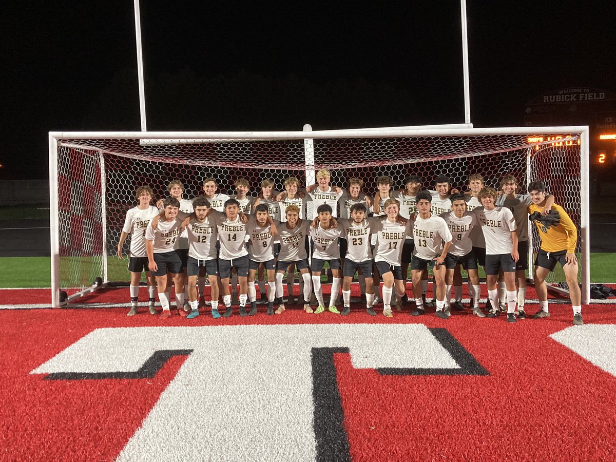 So a little thing happened last night.  The boys beat Manitowoc to secure a tie for the Conference Championship with Bay Port.  Both teams are 7-0-2.  The boys also finished the season unbeaten with a 14-0-4 record. Congratulations boys!
