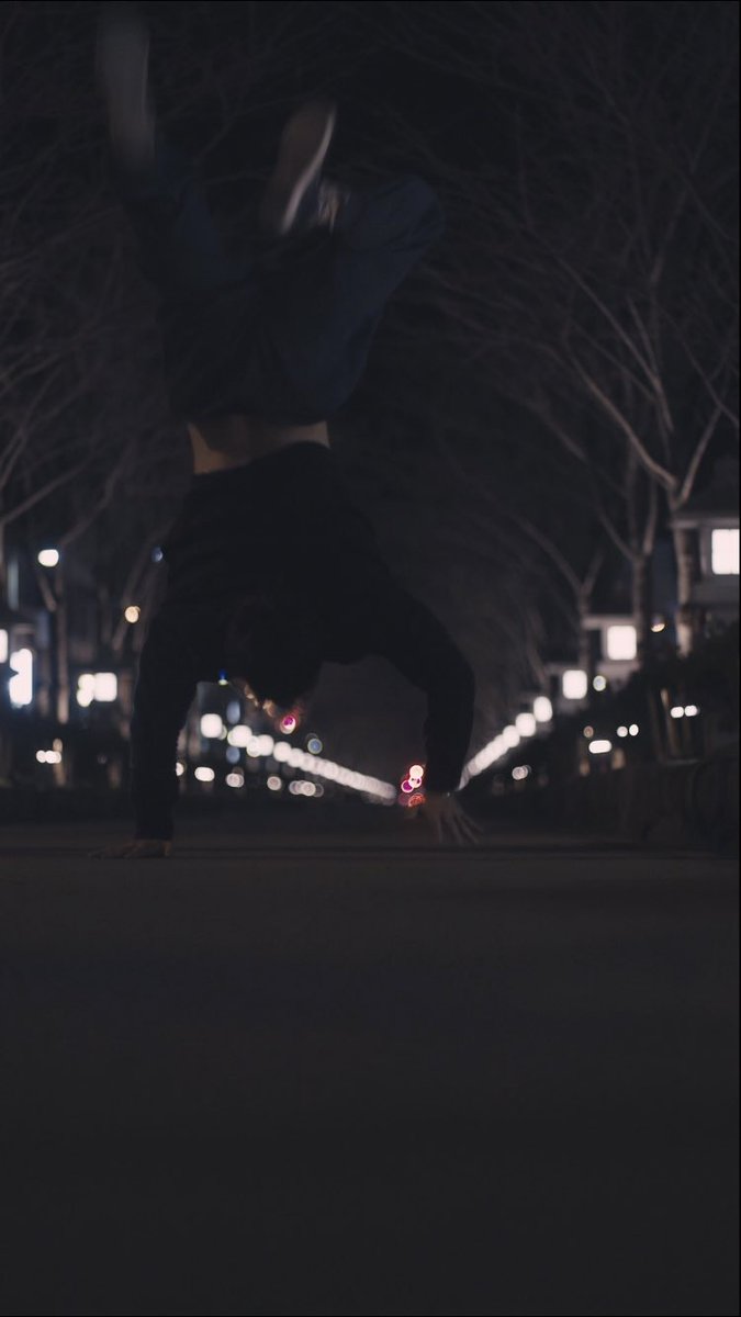 CreatorTomoe's tweet photo. no.91 walking
逆立ち観光今回の舞台は
鎌倉市鶴岡八幡宮参道
映像はこちらから
↓
https://t.co/XEZBMN7tuP
#TOKYOHandwalker
#no91
#観光地
#handstand
#逆立ち歩き
#逆立ち超人
#personaltrainer
#bboy
#TOKYOhandwalker
#japan
#handwalk
#東京逆さま観光
#ハンドスタンド https://t.co/wpnP5eQdnF