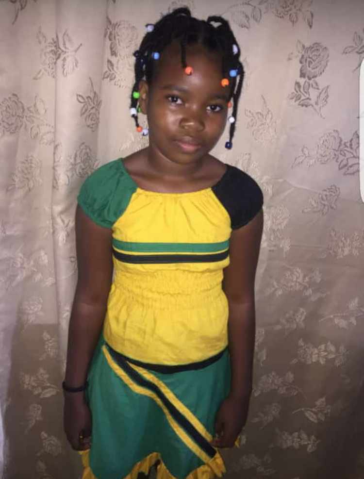 cheysnotshyy's tweet photo. ‼️Wanted as a suspect in the kidnapping of 9. y.o Phylisa Prussia from her home in Bath, St. Thomas. He is allegedly from Portland. Phylisa was abducted from her home at approximately 7:08 p.m. on Oct 14, 2021. If seen please call 119 or report to the nearest police station.‼️ https://t.co/fGXzHWoyvF