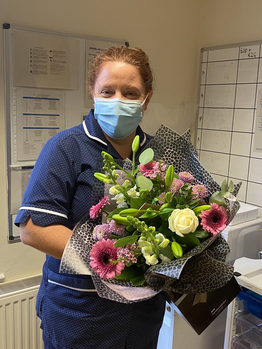 Congratulations to the lovely <a href="/CampbellFio74/">Fiona Campbell</a> <a href="/WHCT_WCIPU/">Worcs Inpatient Unit</a> <a href="/HWHCT_NHS/">Herefordshire and Worcestershire Health & Care NHS</a> on successfully completing her MSc in Advancing Practice 👏👏🎉🎉👏👏 
Fabulous achievement Fiona well done