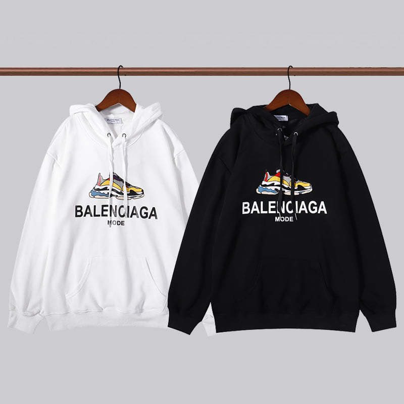 pedidos_top's tweet photo. Sudadera Balenciaga!🤩 https://t.co/CrYvlmvOAT