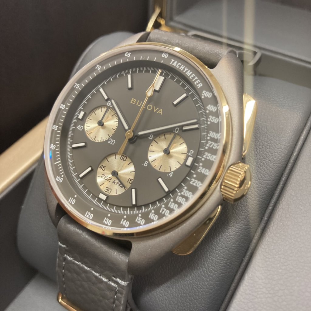 AlsalWatches's tweet photo. The New Bulova Luna Pilot limited edition 50th anniversary watch is now in stock! #Bulova #Watches #MoonWatch #BulovaMoonWatch #Space #watch #London #LimitedEdition #Alsal https://t.co/Qf8LAcyWAi