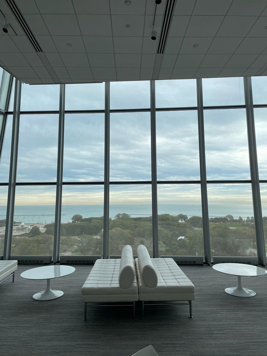 dwih_ny's tweet photo. Good morning, Chicago! Day 2 of the FUTURE FORUM features🎤a panel on the work force w/ @ibzpsychphd, @FFInnovPM &amp; Anna-Lena Baumann,💡Innovation Spotlights from @AimieCarstensen &amp; @scollens,🔮a FUTURE talk by @cascio, ⚔️debate between @NicolasZiebarth and @RW_Intl &amp; MORE! (1/2) https://t.co/hvpphSq2kl