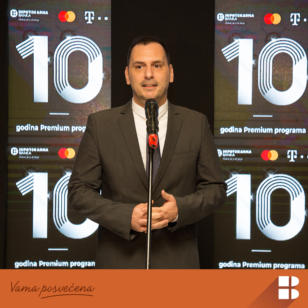 HipotekarnaBank's tweet photo. #Hipotekarnabanka #Vamaposvecena #Premium #nagradnaigra #10godina #premiumprogram #shopping #shoppingkartica #RenaultCapture #gift #nagrada #popusti #Rate 
3/3 https://t.co/0l6cWWxh6j