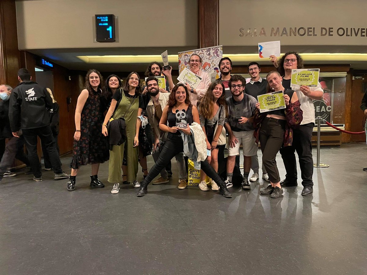 ESCS's tweet photo. Sabias que... 🤔 Sete antigos estudantes da Licenciatura em Audiovisual e Multimédia #LicAM, fazem parte da equipa que produziu a curta-metragem “Cada Degrau em que o Pé Cai”, que ficou classificada em 3.º lugar na edição deste ano do festival @Lisboa48HFP? 🏆🎥😃 Parabéns! 👏 https://t.co/VC8F4HpiCt